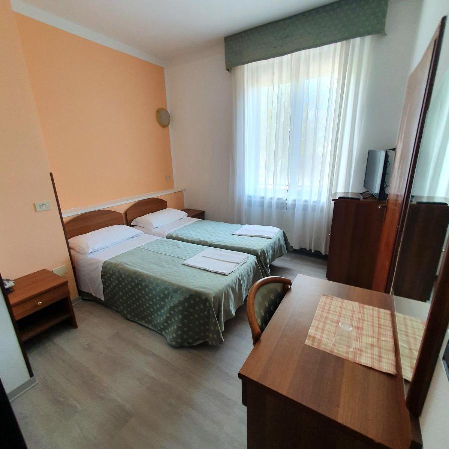 Hotel Perla Massa Lombarda Esterno foto