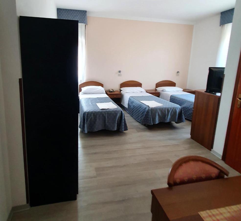 Hotel Perla Massa Lombarda Esterno foto